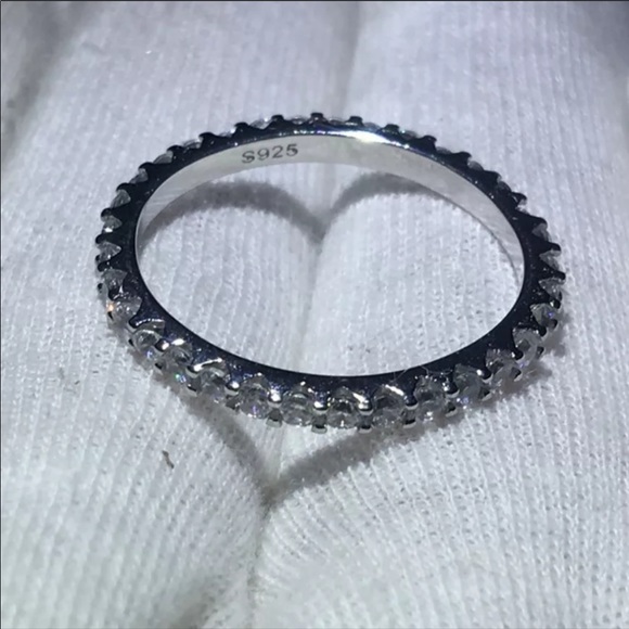 NEW 18K WHITE GOLD DIAMOND ETERNITY STACKABLE RING - Picture 6 of 9